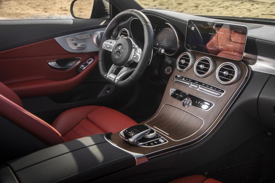 Интерьер Mercedes-AMG C43 4Matic Coupe (C205) 2018 года  (NA) (фото 31 из 45)